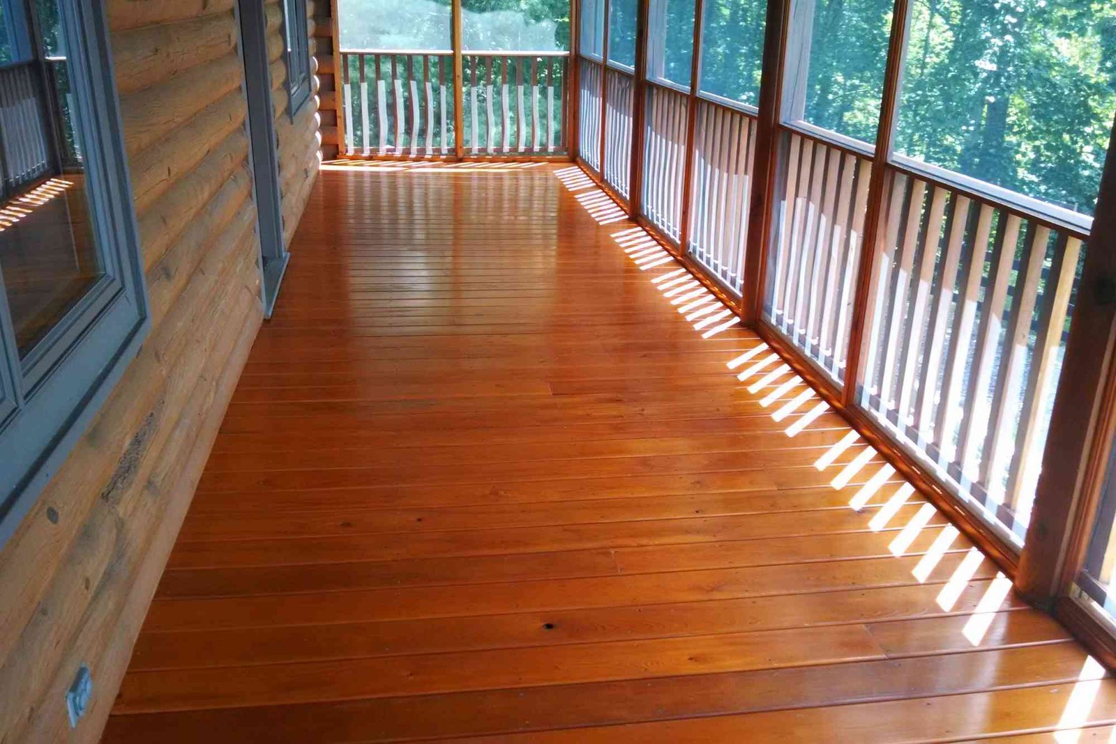Deck Staining in Eau Claire WI 
